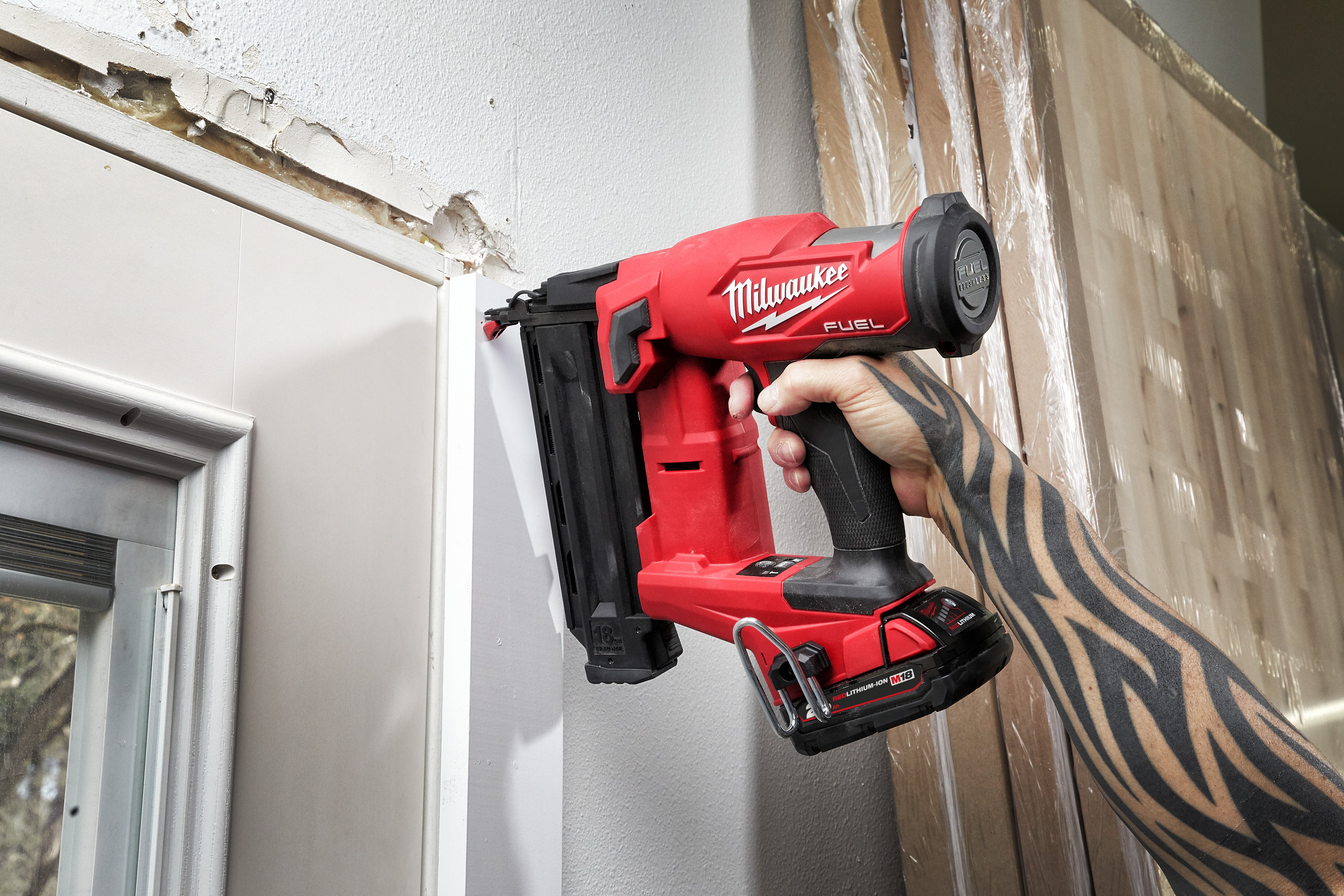 M18 FUEL 18 GS Finish Nailer Cordless Nailers Milwaukee Tool UK