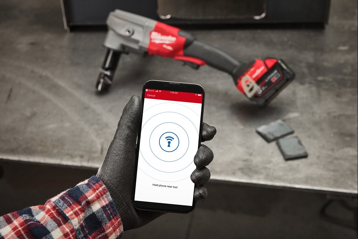 Milwaukee M18 FNB35-0X pri delu
