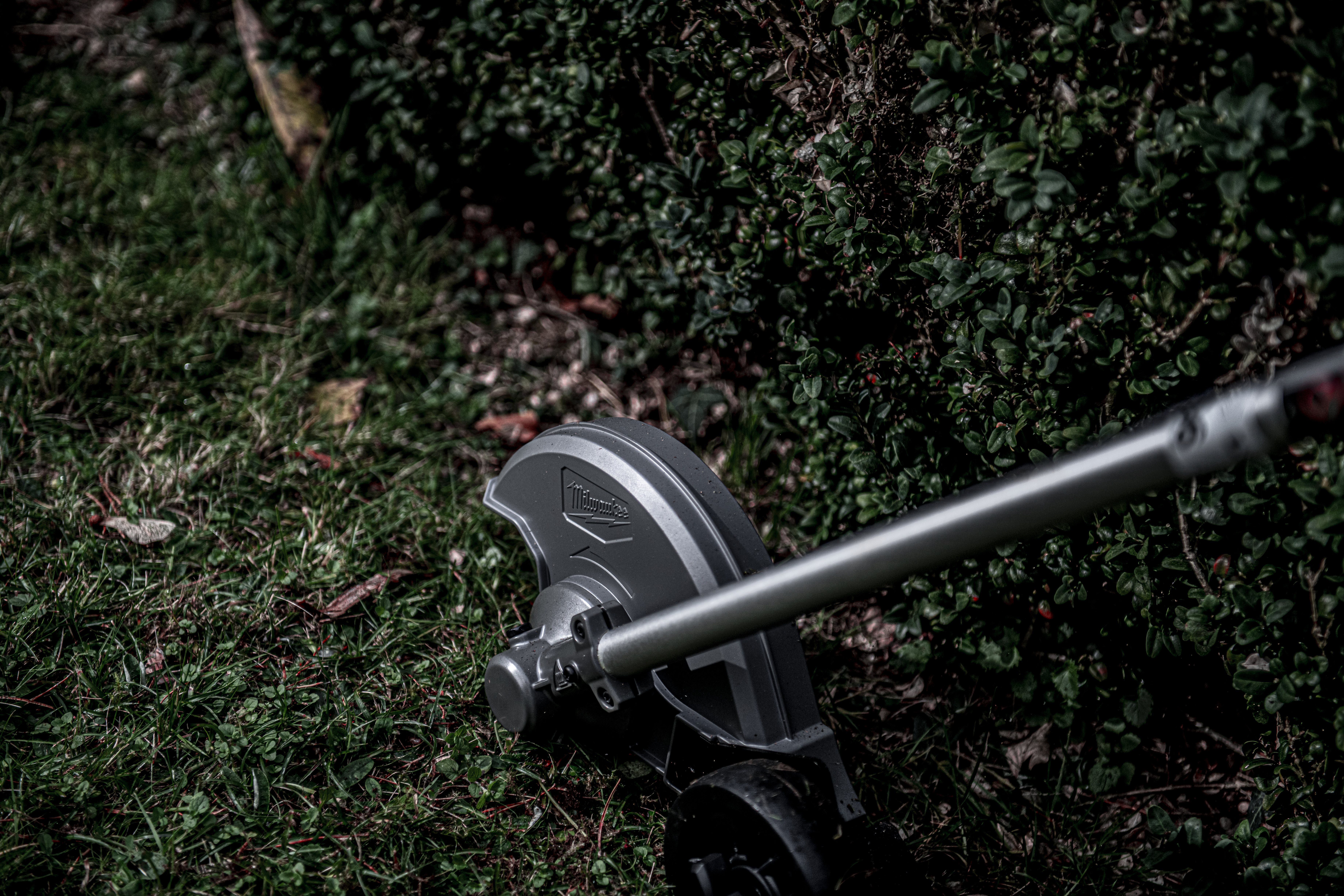 Lawn edger milwaukee hotsell