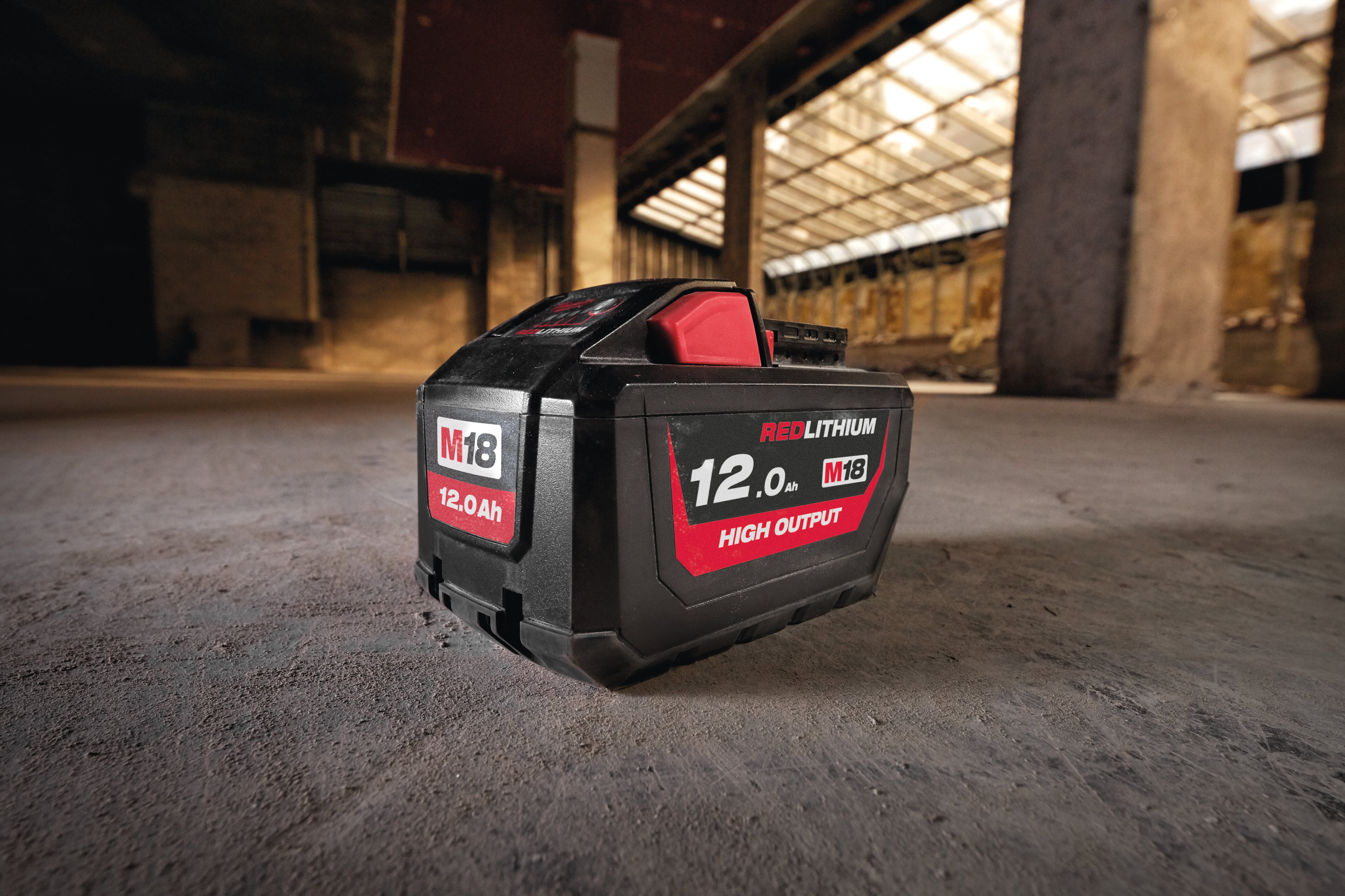 M18 High Output 12.0 A Milwaukee Tool RU