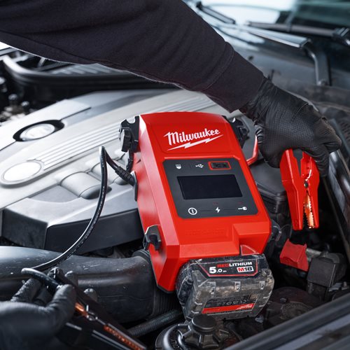 M18 Jump Starter | Power Supplies | Milwaukee Tool UK